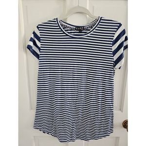 #115 Poof NY tee, sz XL